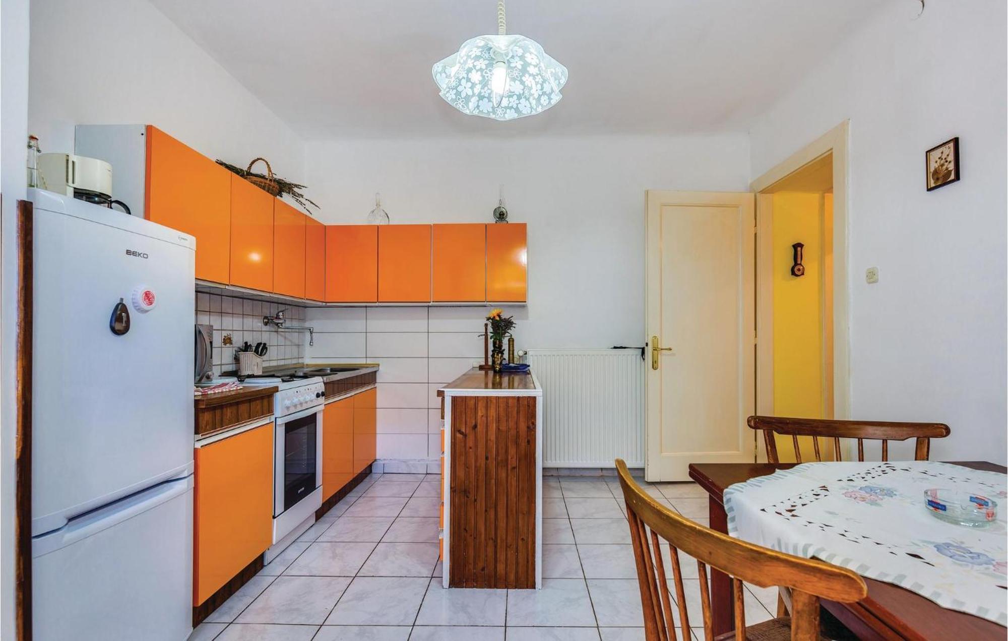 1 Bedroom Beautiful Apartment In Bakar Exterior photo