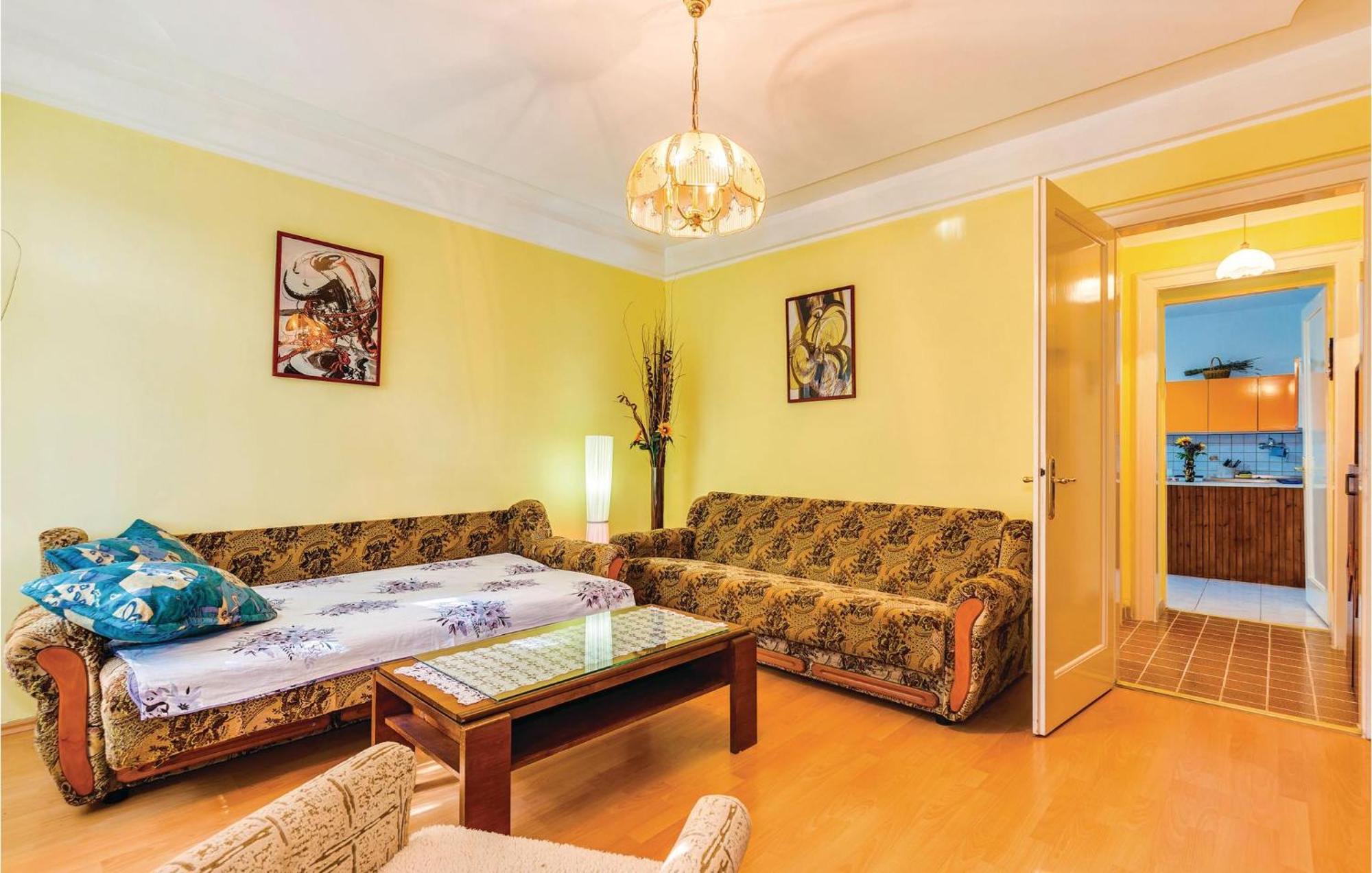 1 Bedroom Beautiful Apartment In Bakar Exterior photo